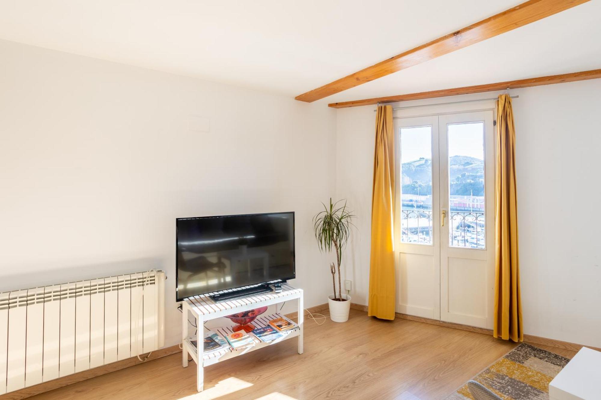 Apartamentos Bermeo, Museoa Екстер'єр фото