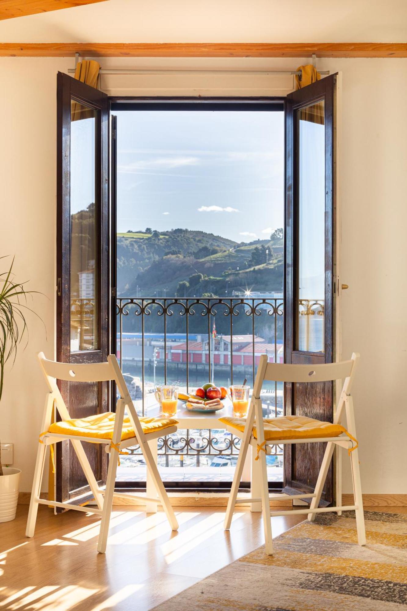 Apartamentos Bermeo, Museoa Екстер'єр фото
