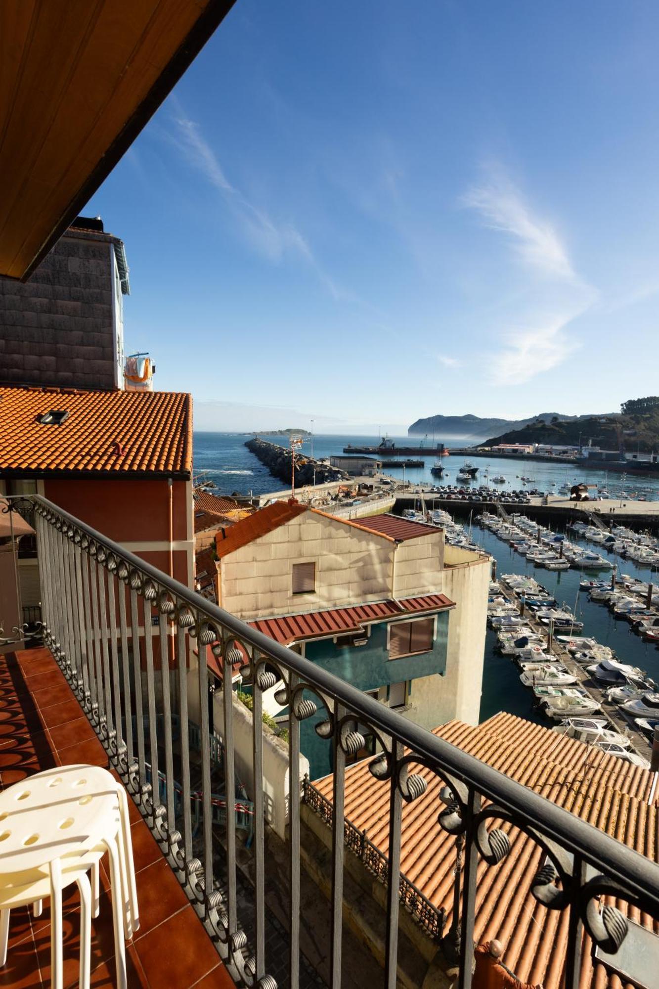 Apartamentos Bermeo, Museoa Екстер'єр фото
