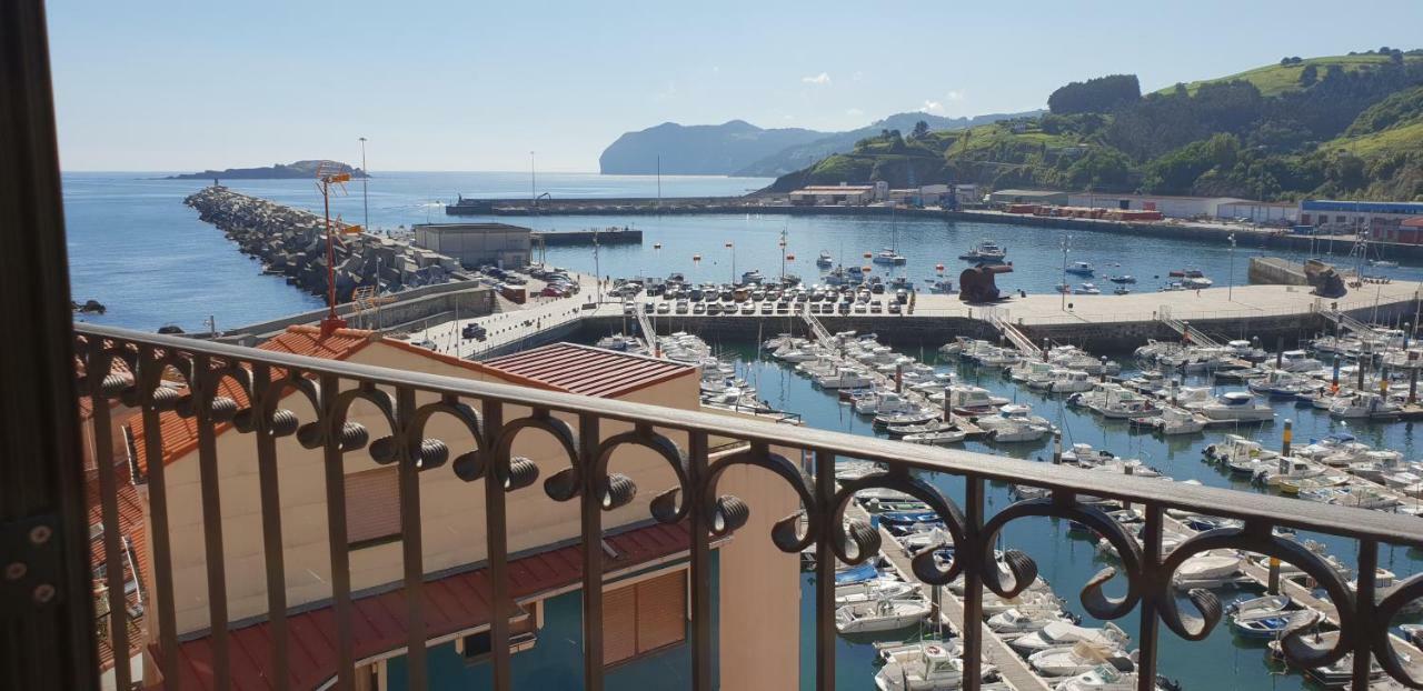 Apartamentos Bermeo, Museoa Екстер'єр фото